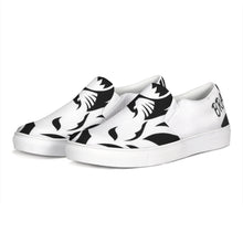 Load image into Gallery viewer, BRAVURAS Collection Slip-On Canvas Shoe